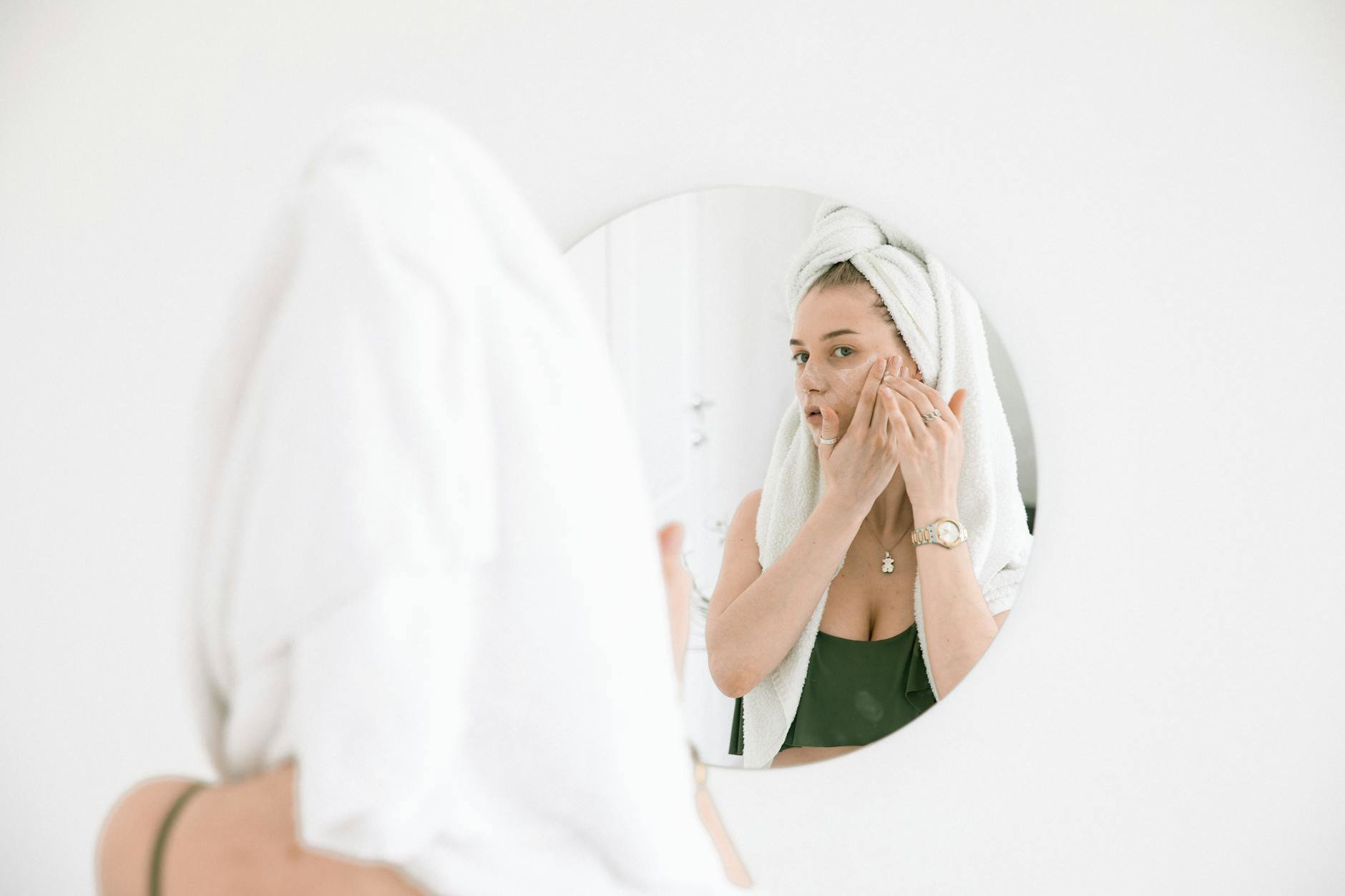 Back to Basics: Canada’s 2026 Skin-Care Reality Check