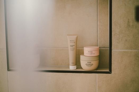 Best Hair Gift Sets for Dry or Damaged Hair