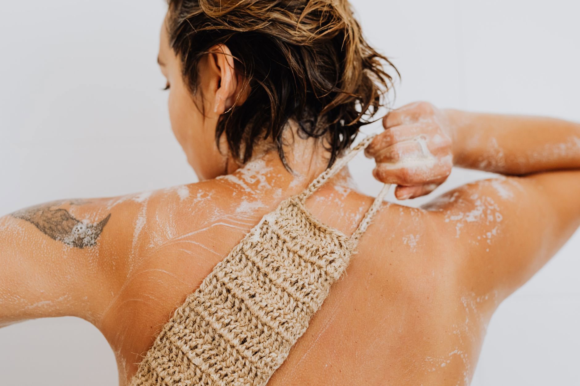 Body Exfoliants for Back Acne: What Works?
