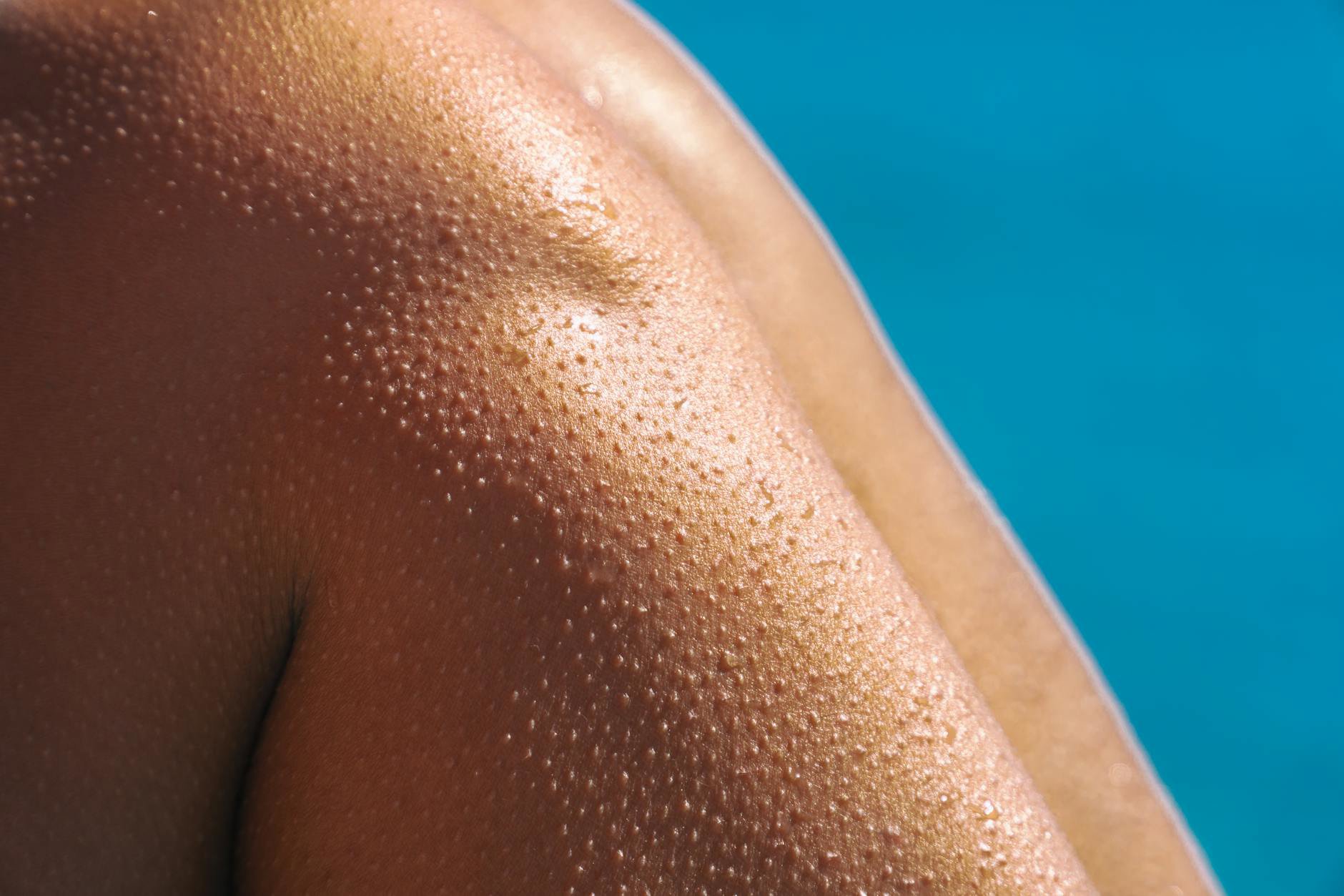 Vita Liberata Tinted Tanning Mousse texture on tanning mitt