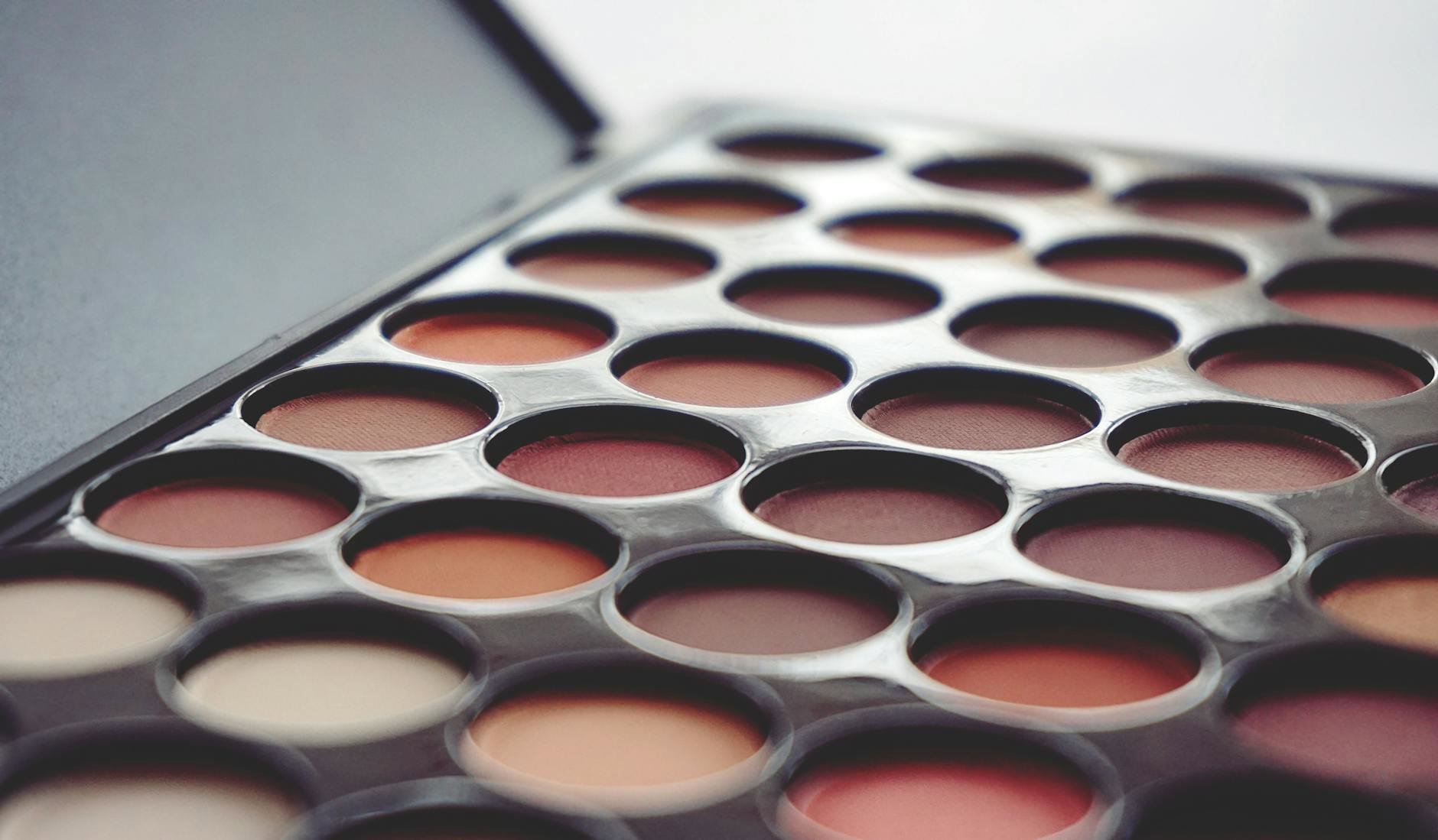 neutral eyeshadow palette close-up