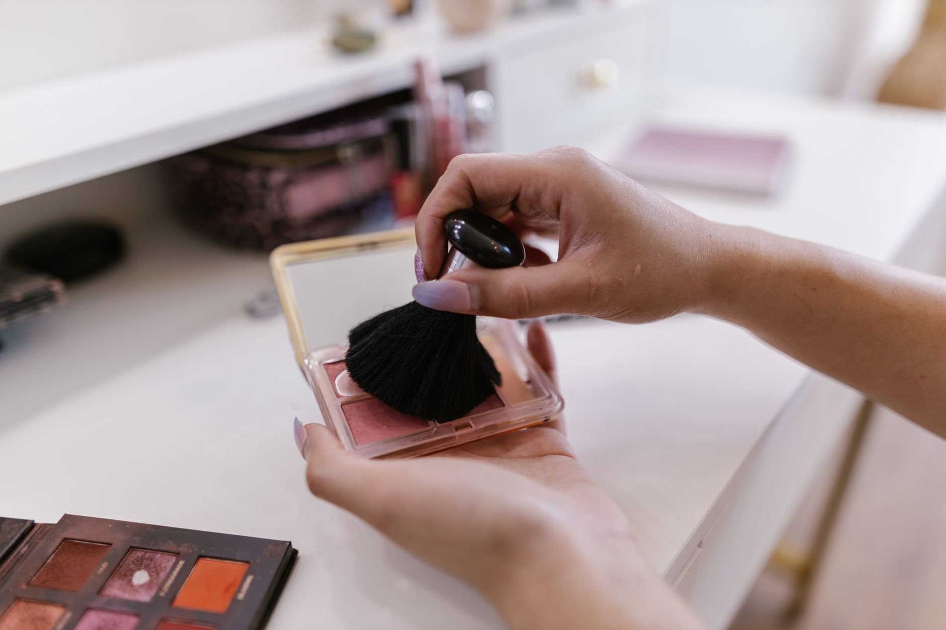 Compras beauty en España: bajadas reales y mínimos de 12 meses