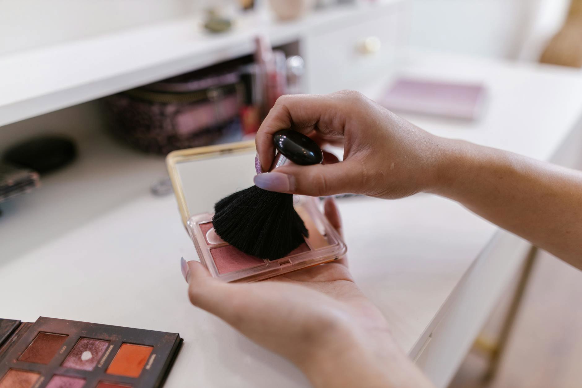 How to Copy Red-Carpet Glow Without the Red-Carpet Budget