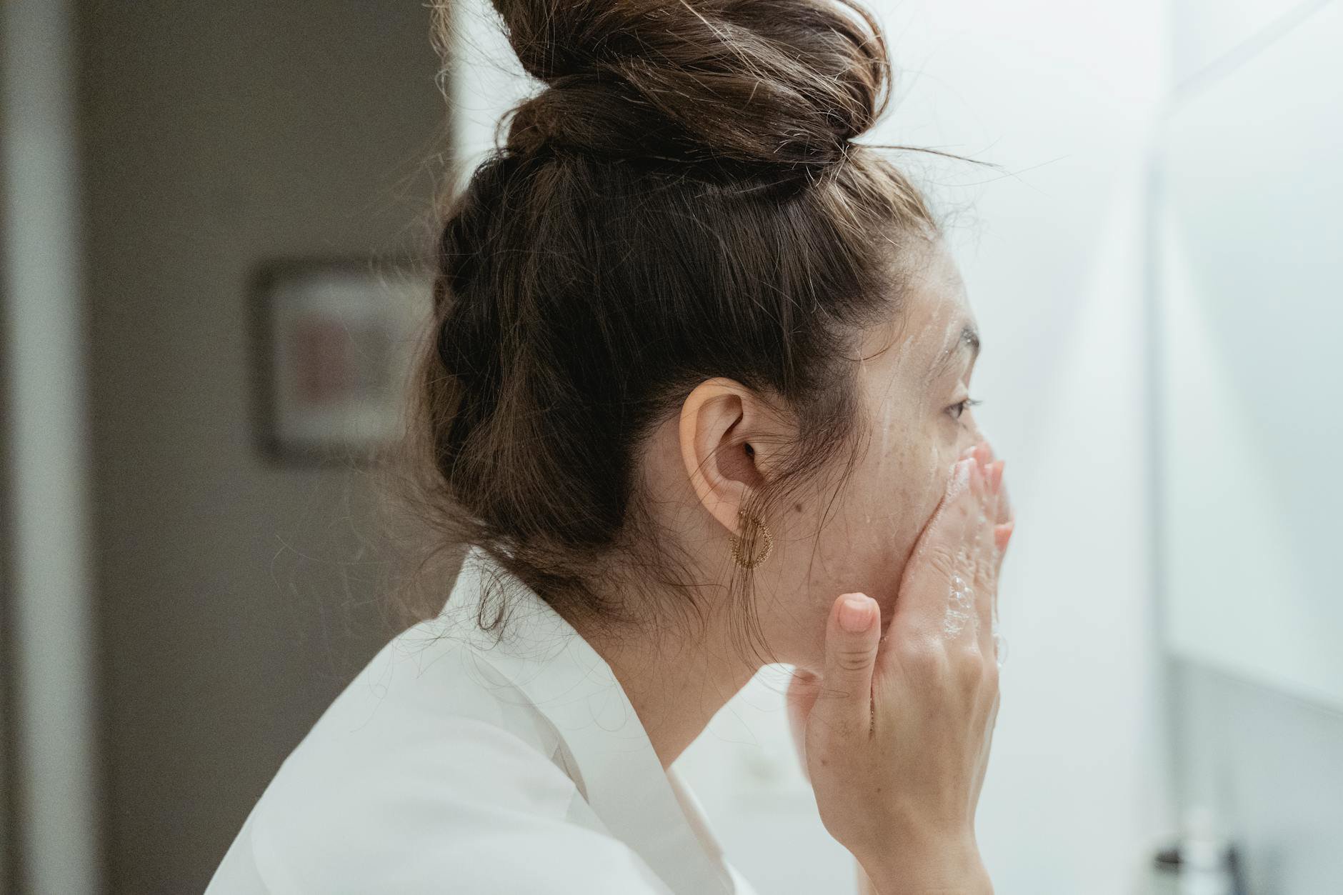 Crème anti-âge : à quel âge commencer ?