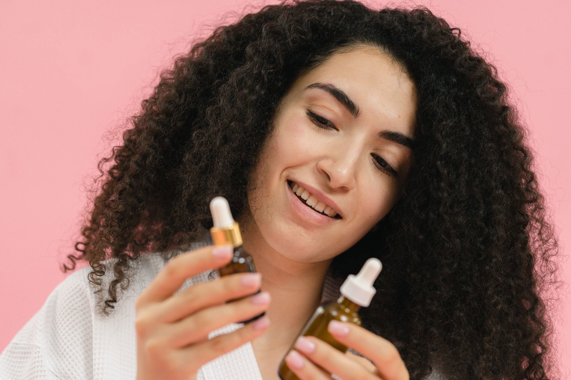 Hair Serum vs Hair Oil: What’s the Difference?