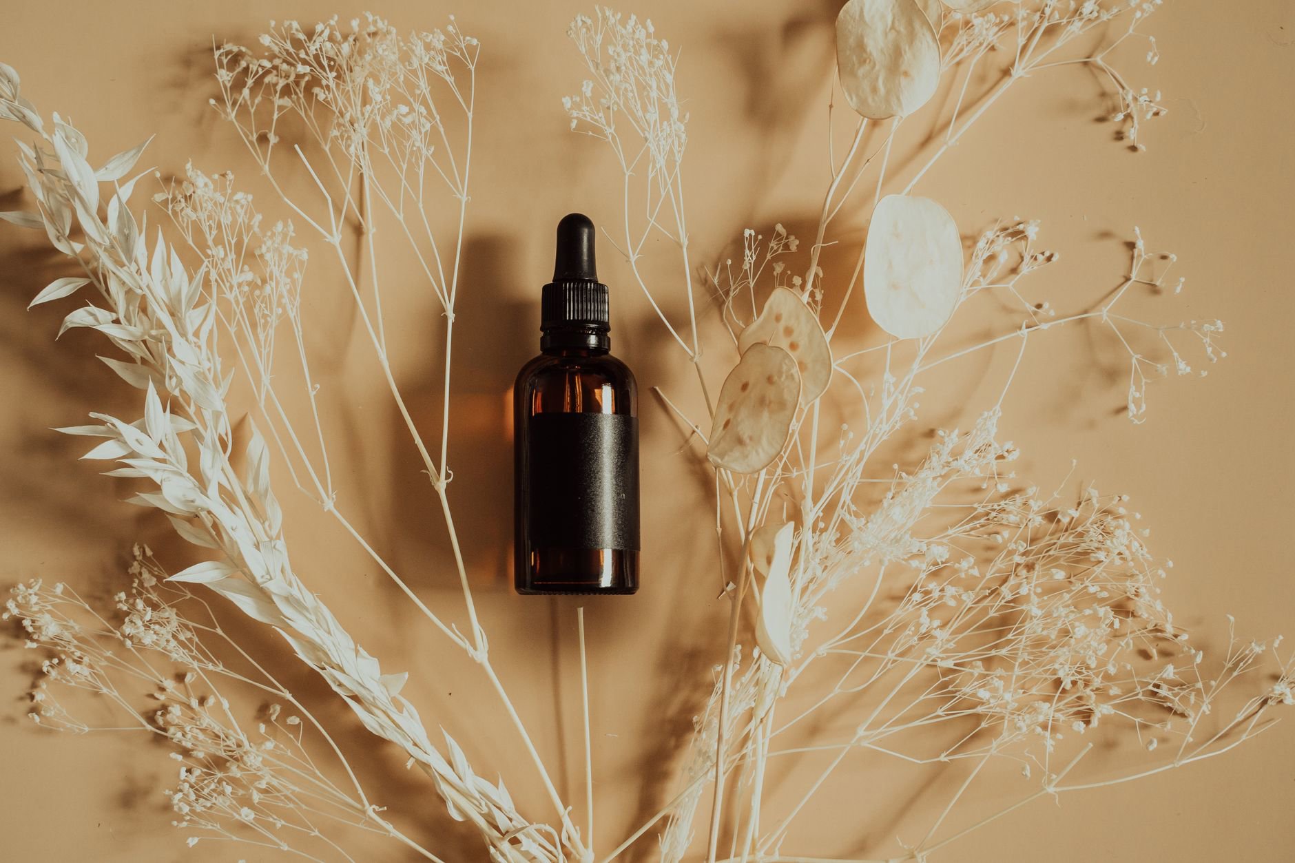 hair heat protect serum flatlay
