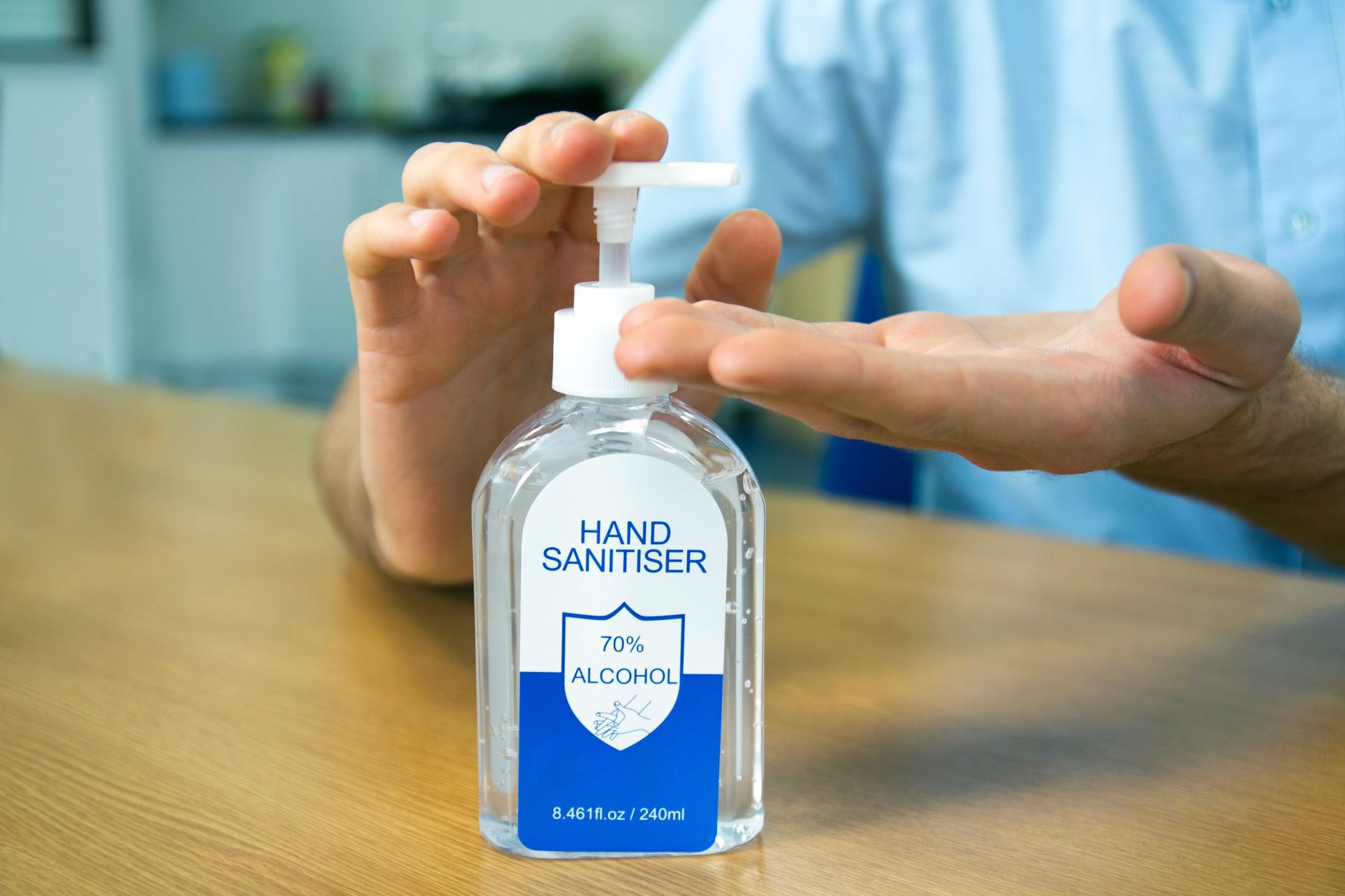 sanitising makeup powder with alcohol spray