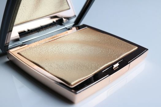 How Long Does Powder Highlighter Last Before Expiring?