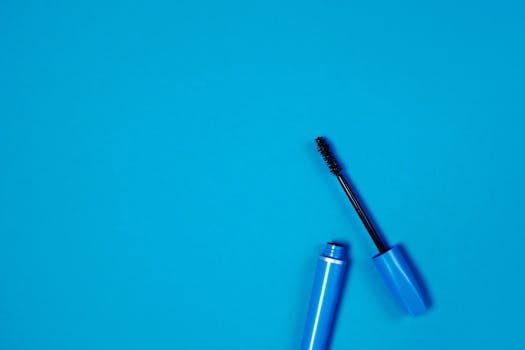 How to Apply Mascara Without Clumps