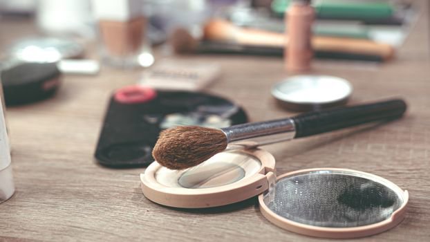 How to Apply Powder Bronzer for a Natural Glow