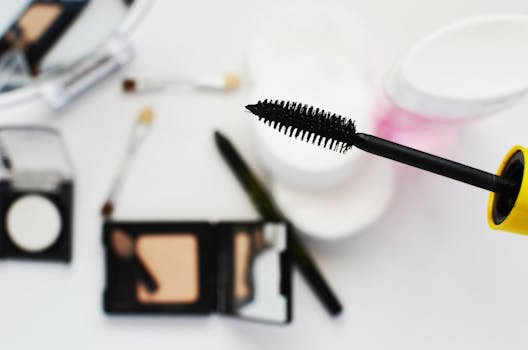 How to Choose the Best Mascara Wand Shape