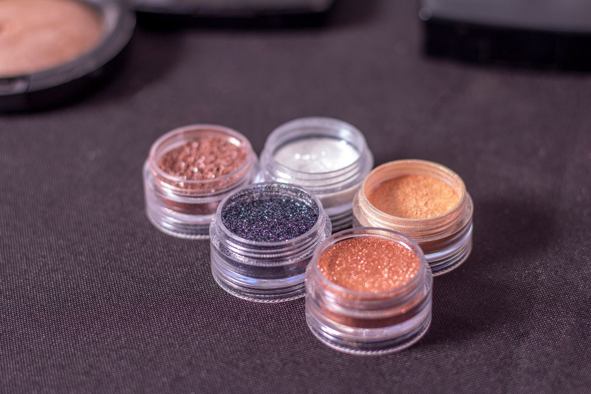 powder highlighter swatches sheen shimmer metallic glitter