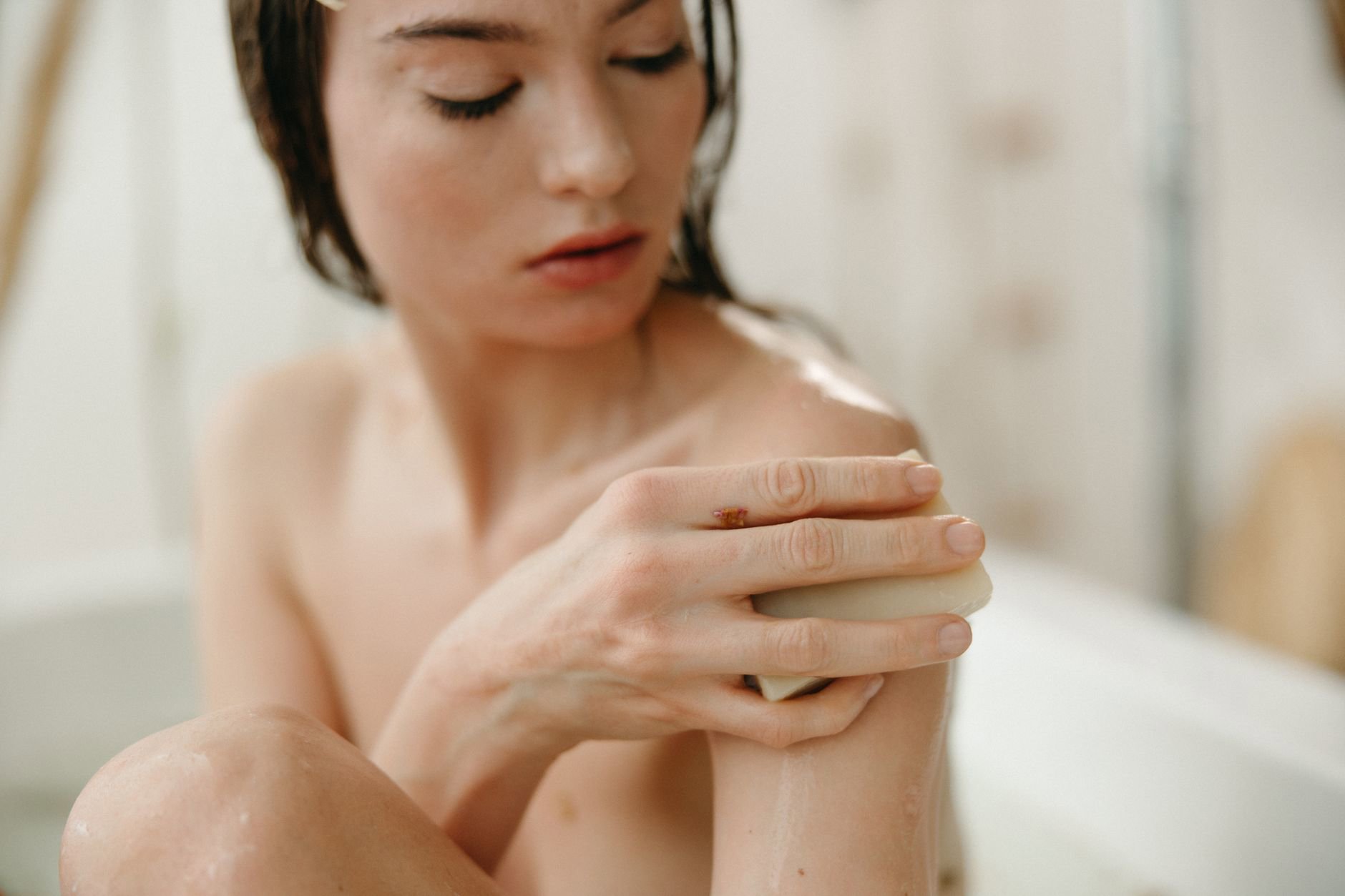 How to Choose the Best Soap for Sensitive Skin