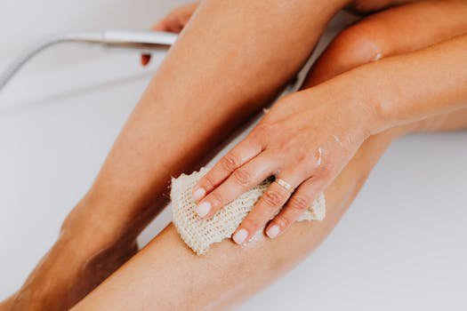 How to Prep Skin for Self Tanner (Exfoliate & Shave)