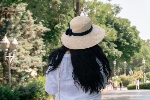 How to Protect Hair From Sun Damage: A UV Guide