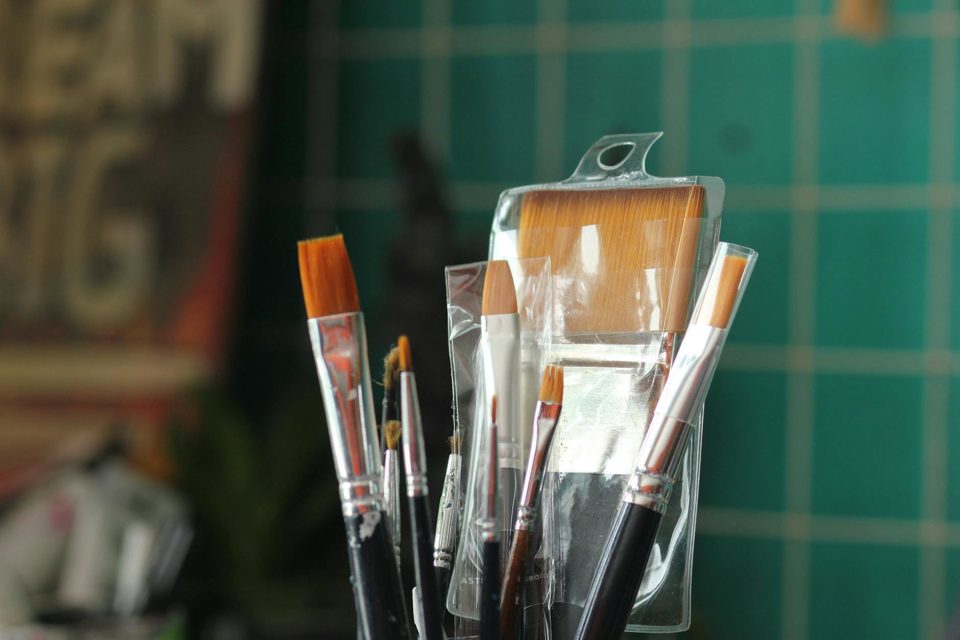 Kevyn Aucoin Duet Precision Shadow Brush