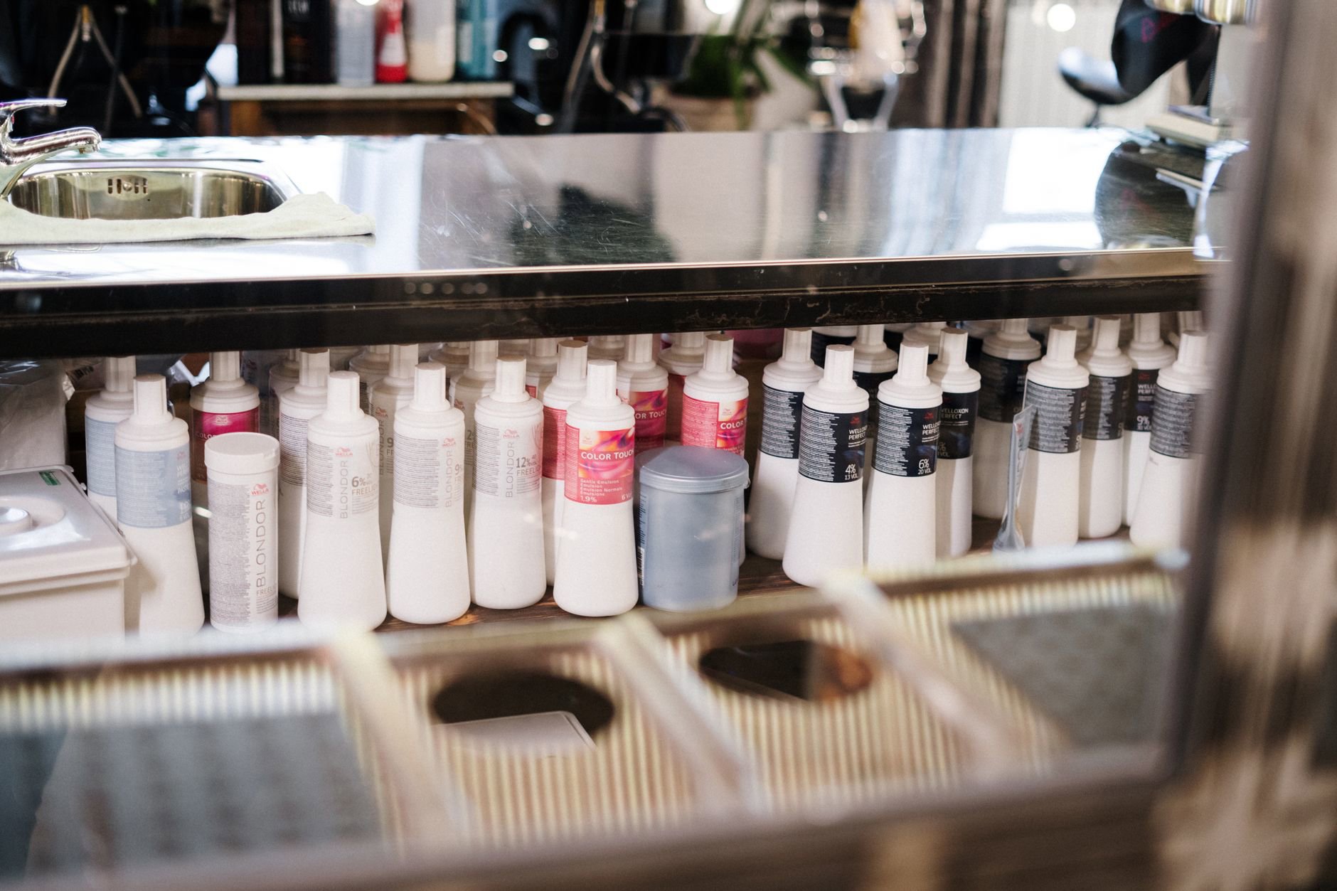 Leave-In Conditioner vs Rinse-Out: What’s the Difference?