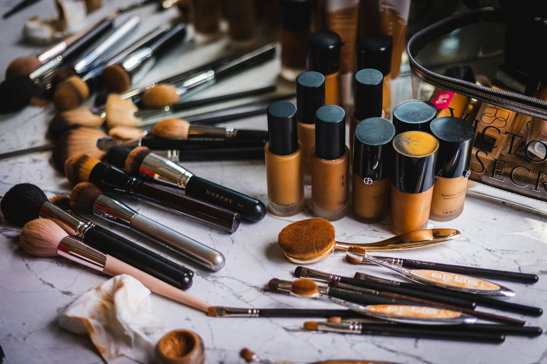 Liquid vs Powder Foundation: Which Should You Choose?