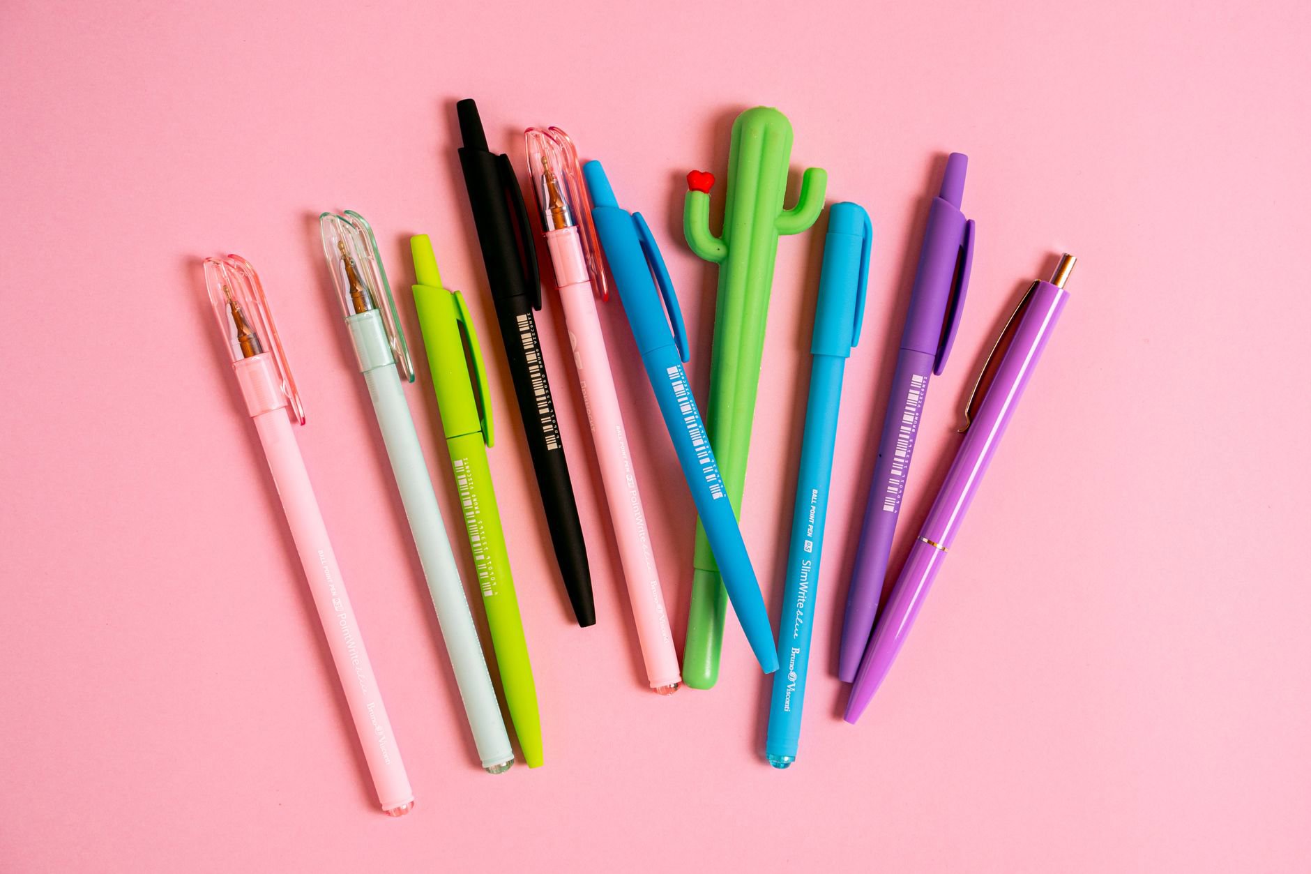 eyeliner pens and gel pot liner flatlay