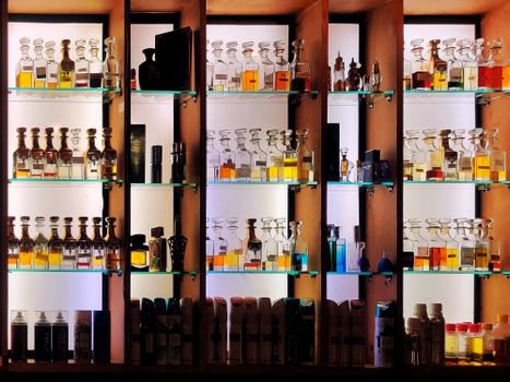 Parfüm richtig lagern: Kühlschrank-Mythos & Kaufregeln