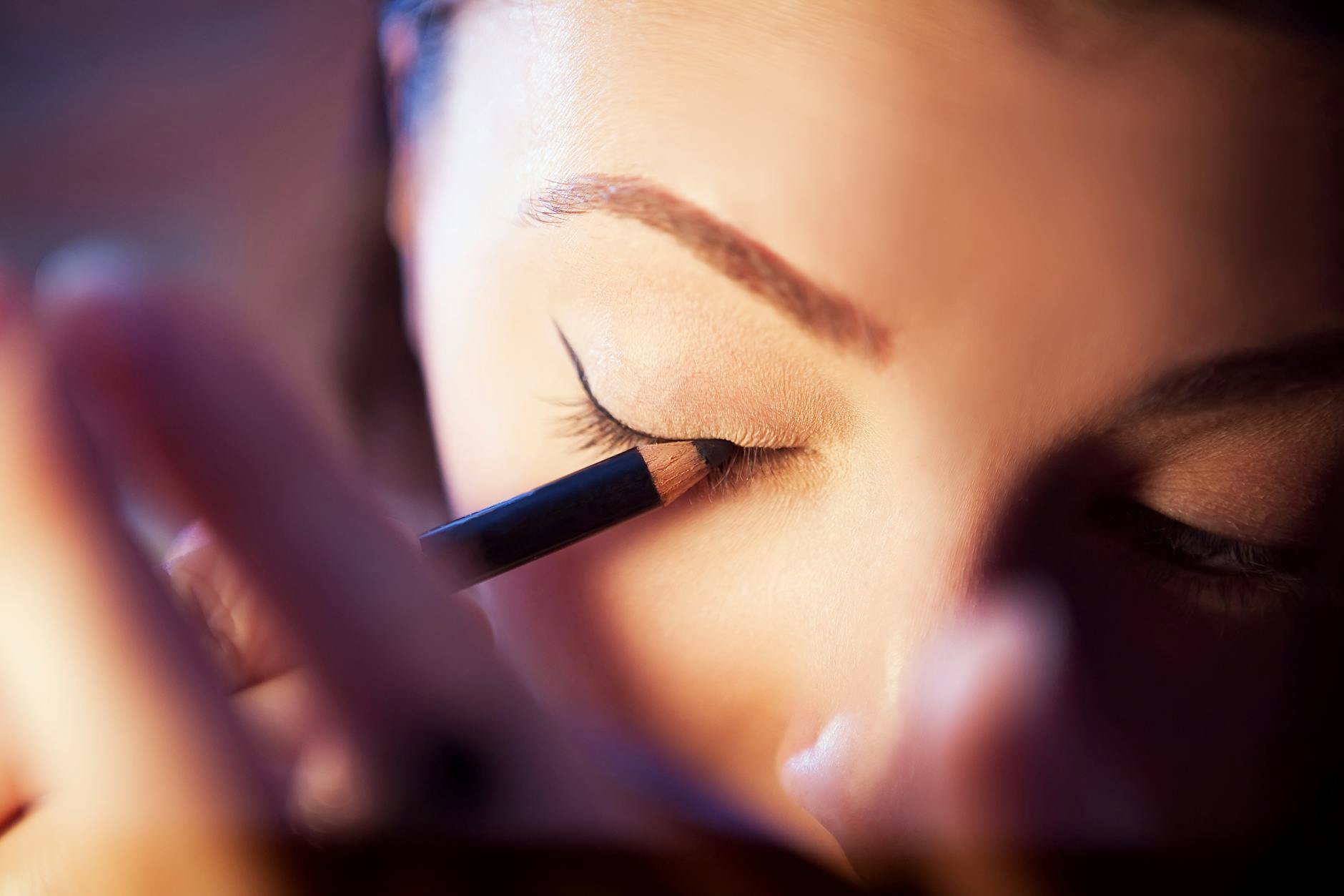 eyeliner pencil ingredient list close up