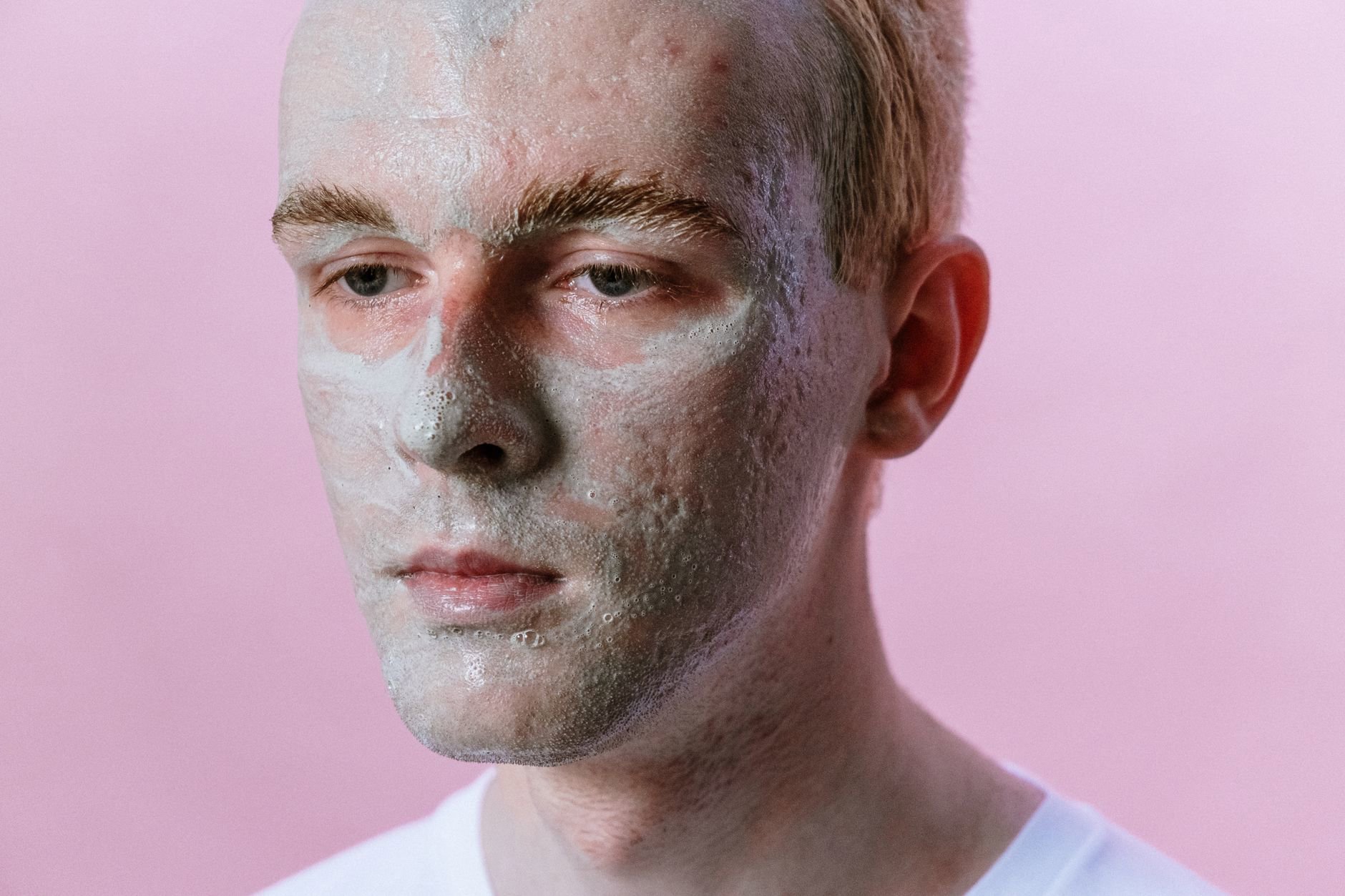 Sind Reinigungsmilch & Creme-Cleanser gut bei Akne?