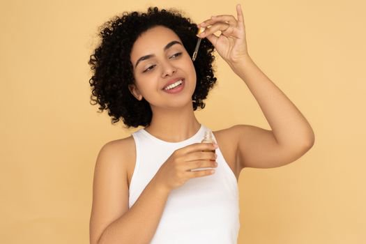 Welches Haaröl für Locken? Die besten Öle & Tipps