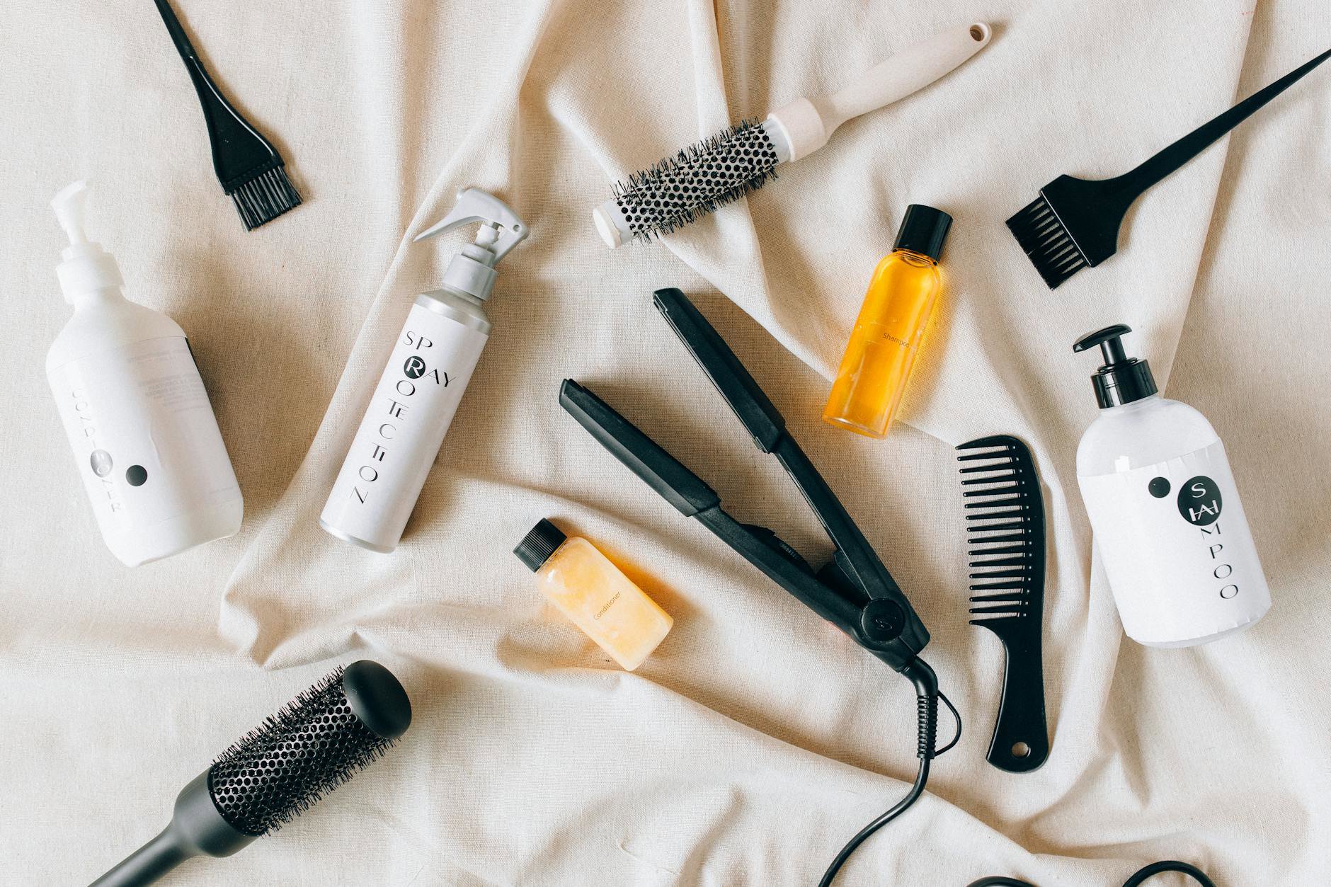 hair gift set shampoo conditioner mask flatlay