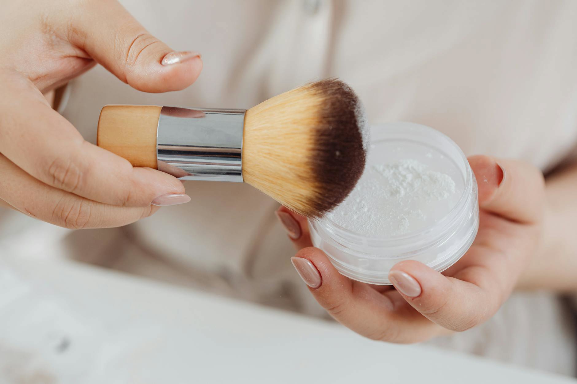 setting powder on t-zone makeup