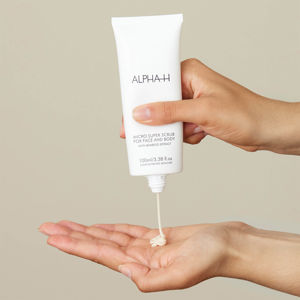 Alpha-H Micro Super Scrub - Face Exfoliants 2