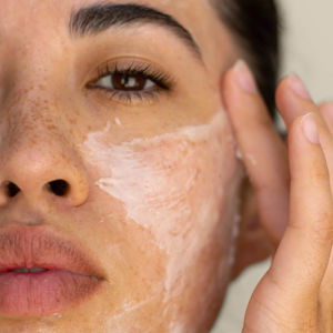 Alpha-H Micro Super Scrub - Face Exfoliants 3