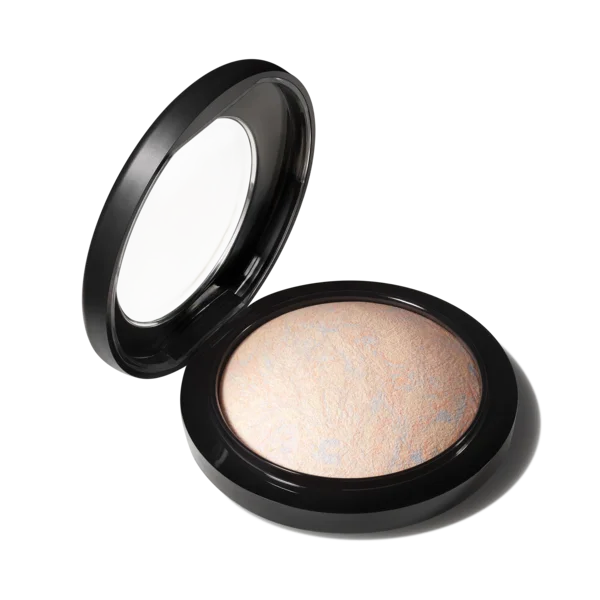 MAC Mineralize Skinfinish HIghlighter
