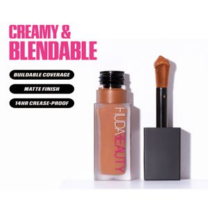 Huda Beauty A crease-proof luminous matte concealer