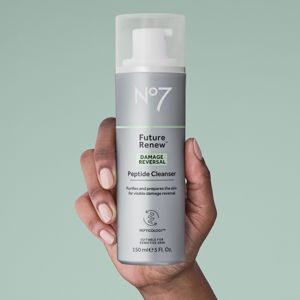 NO7 Future Renew™ Damage Reversal Peptide Cleanser