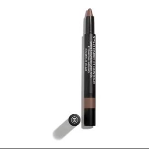 Chanel Stylo Ombre Et Contour