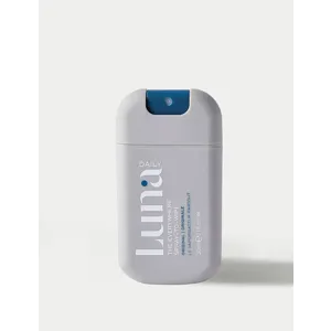 Luna Daily The Everywhere Spray-To-Wipe Original