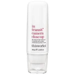This Works In Transit In Transit Camera Close-Up Cremas De Día