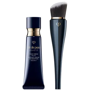 Clé de Peau Beauté Radiant Cream Foundation