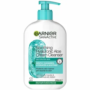 Garnier Hyaluronic Aloe Soothing Cream Cleanser