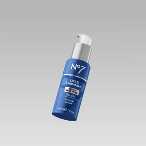 NO7 Lift & Luminate Brighten & Smooth Serum