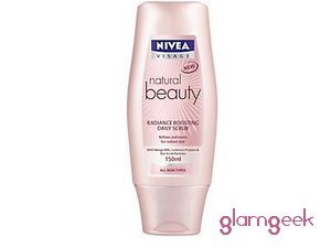 Natural Beuaty Radiance Boosting Daily Scrub