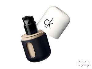 CK One 3 in 1 Face Makeup SPF 8